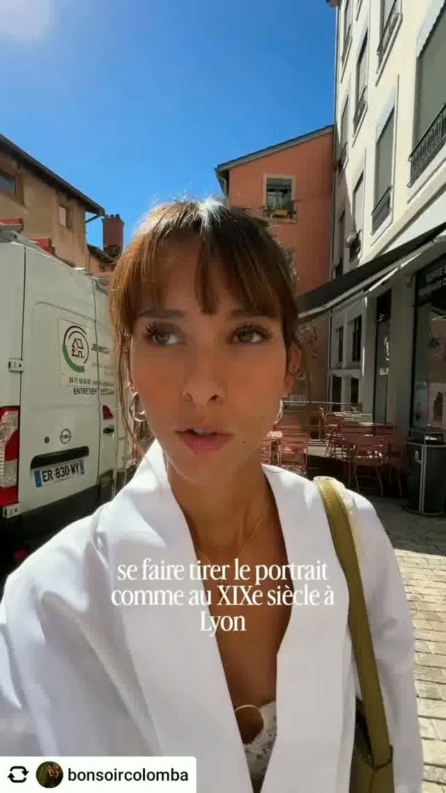 Get @reshare_app • @bonsoircolomba Laurence fait partie des 60 photographes en France à photographier à partir de cette technique. Rendez-vous dans les pentes de la croix-rousse, à Lyon, pour découvrir cette technique. 📸

Partage spontané