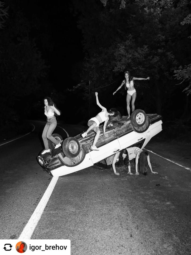 Get @reshare_app • @igor_brehov А стоит лишь один раз сказать себе:
“Я не должен никому объяснять, почему мне нравится именно так” —
и всё меняется.