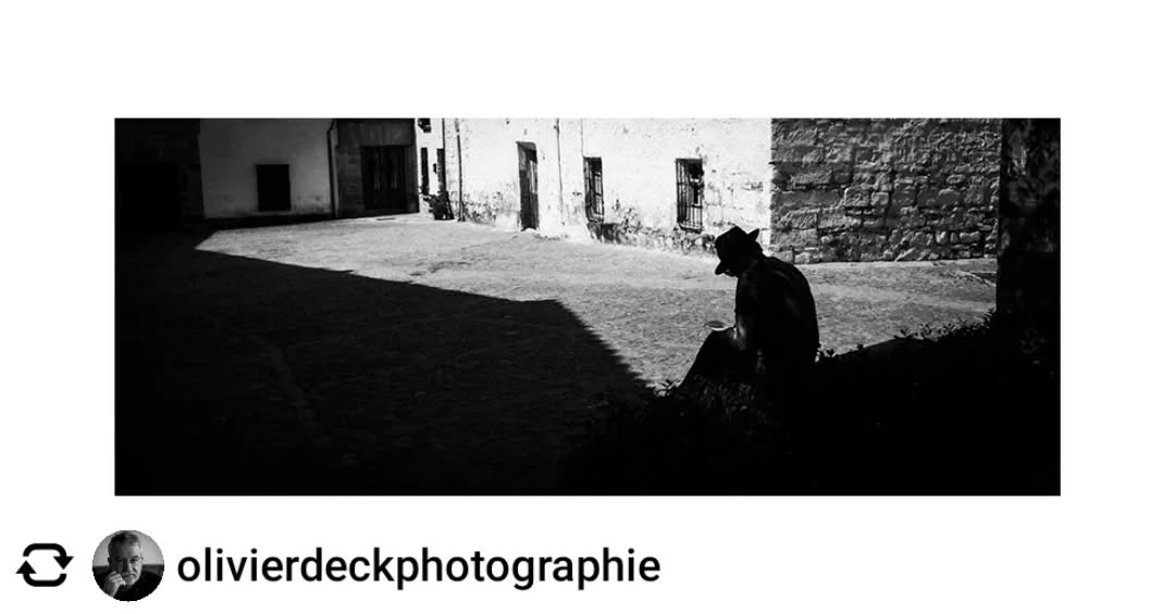 Get @reshare_app • @olivierdeckphotographie ¡Carretera y Leica!
Baeza. L'ombre d'Antonio Machado.
Photographe de l'Andalousie.
Un voyage poétique au long cours,
dans la beauté élégante et subtile du noir et blanc.
N'hésitez pas à suivre ma page Instagram, visiter le site www.olivierdeck.fr, ou prendre contact pour acquérir un tirage aux pigments de charbon sur papier artisanal japonais.
Leica M monochrome only !
白黒写真
アンダルシアの写真
#leicamonochrome #andaluciafoto #fotodedecalle #photographieminimaliste #blackandwhitephotography #olivierdeckphotographie #photographienoiretblanc #fotografiablancoynegro #fineartphotography #アンダルシアの写真
